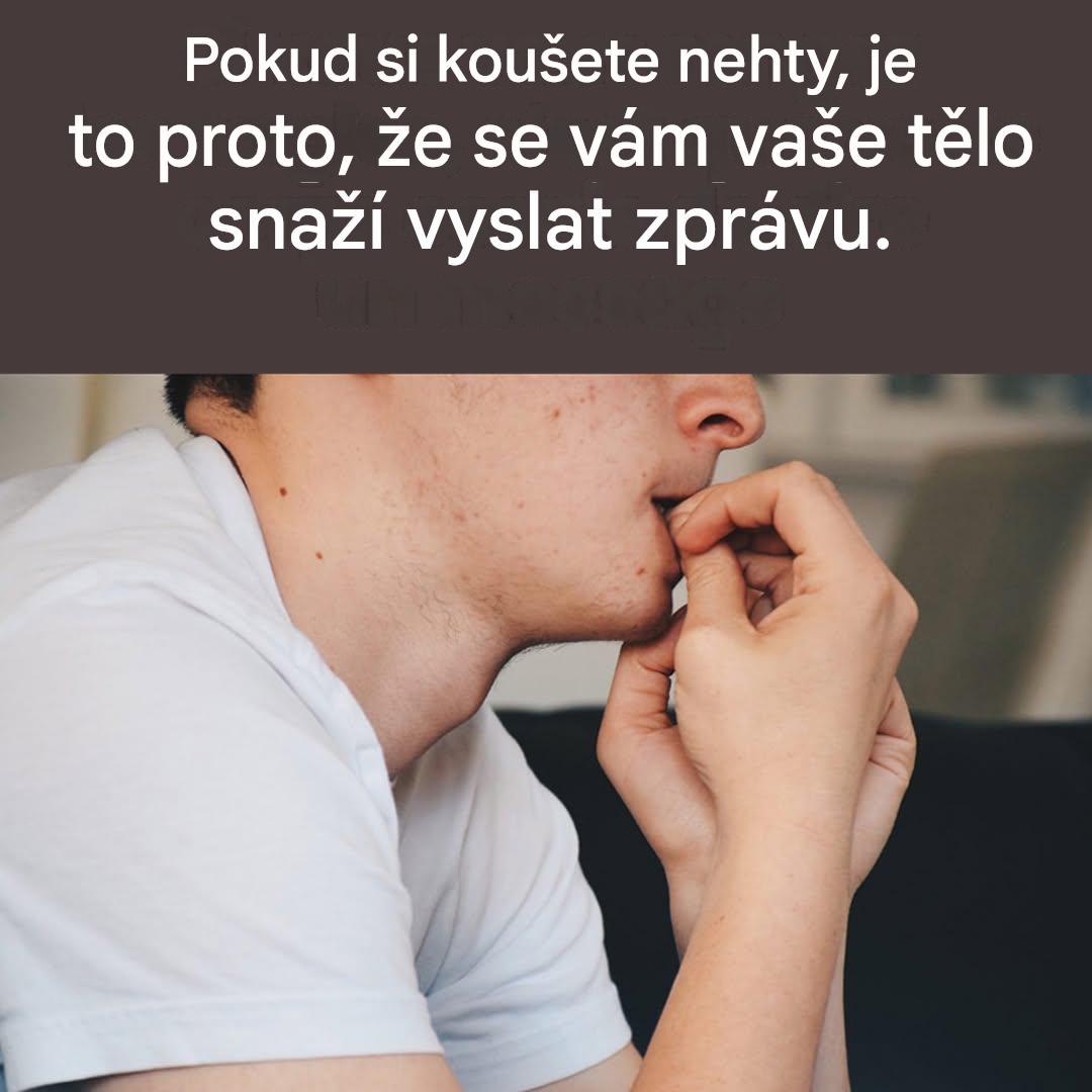 Kousání nehtů: Rozluštění psychologických důvodů tohoto přetrvávajícího zlozvyku