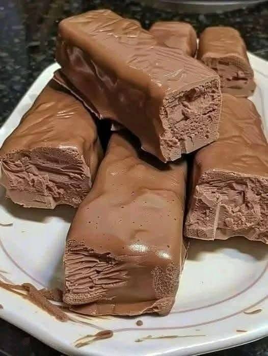 Žádné sacharidy! Můžete jíst, kolik chcete, a pomůže to uhasit žízeň! Výborné, bez mouky, snadné a rychlé. Poslala jsem to těm, co mi napsali. Na zdraví!