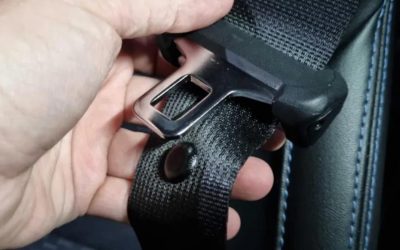 Nečekané tajemství tohoto drobného detailu na vašem bezpečnostním pásu